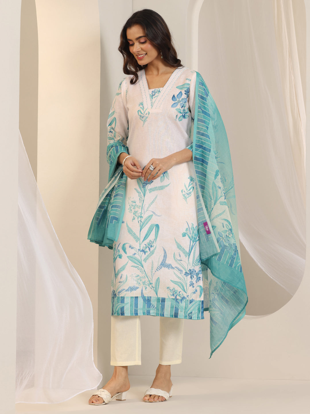  Off White Printed Cotton Blend Straight Suit Set With Dupatta 