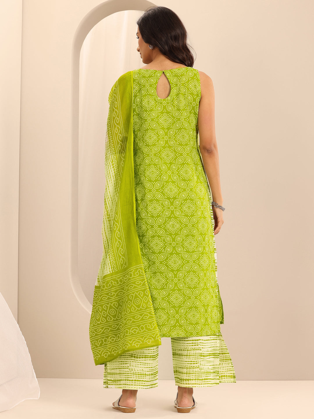  Green Printed Cotton Straight Suit Set With Dupatta 