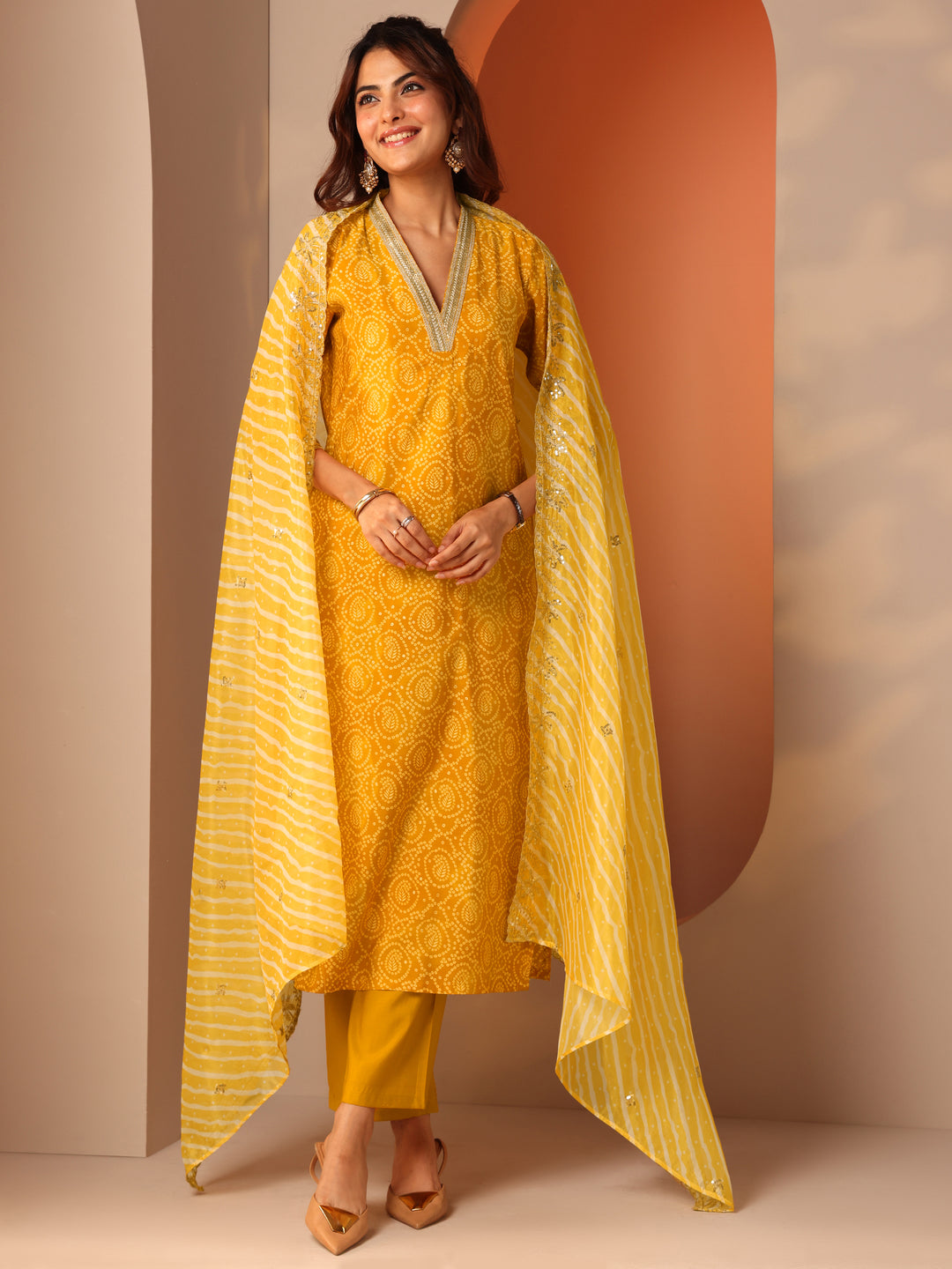  Yellow Printed Silk Blend Straight Suit Set With Dupatta 