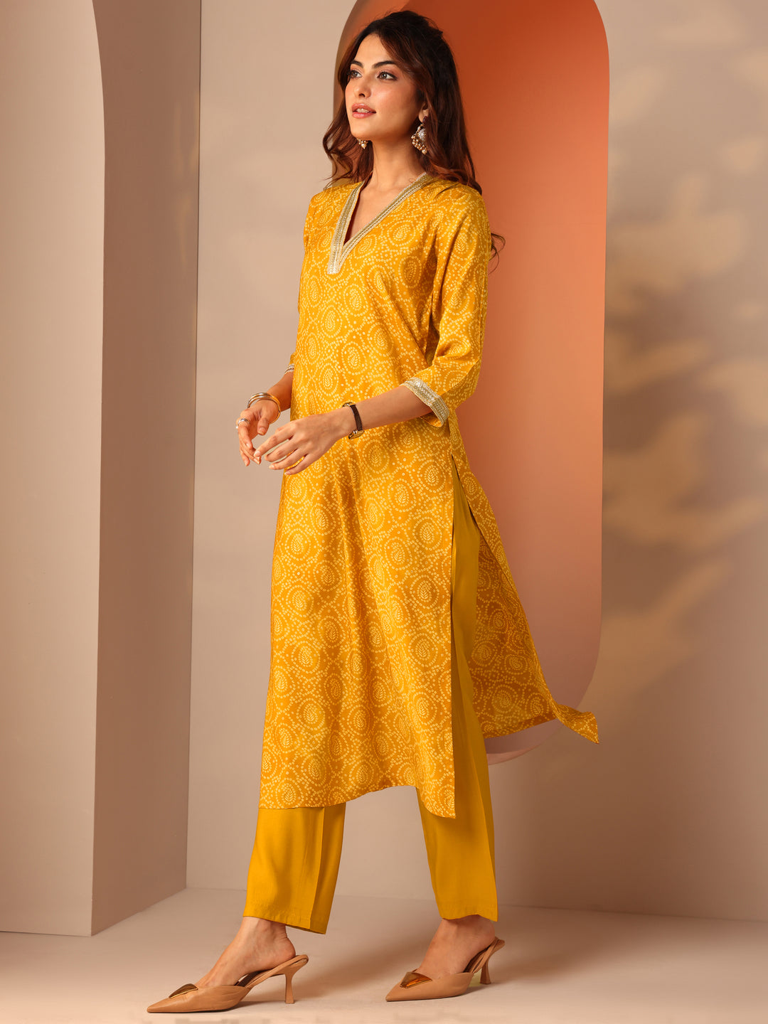  Yellow Printed Silk Blend Straight Suit Set With Dupatta 