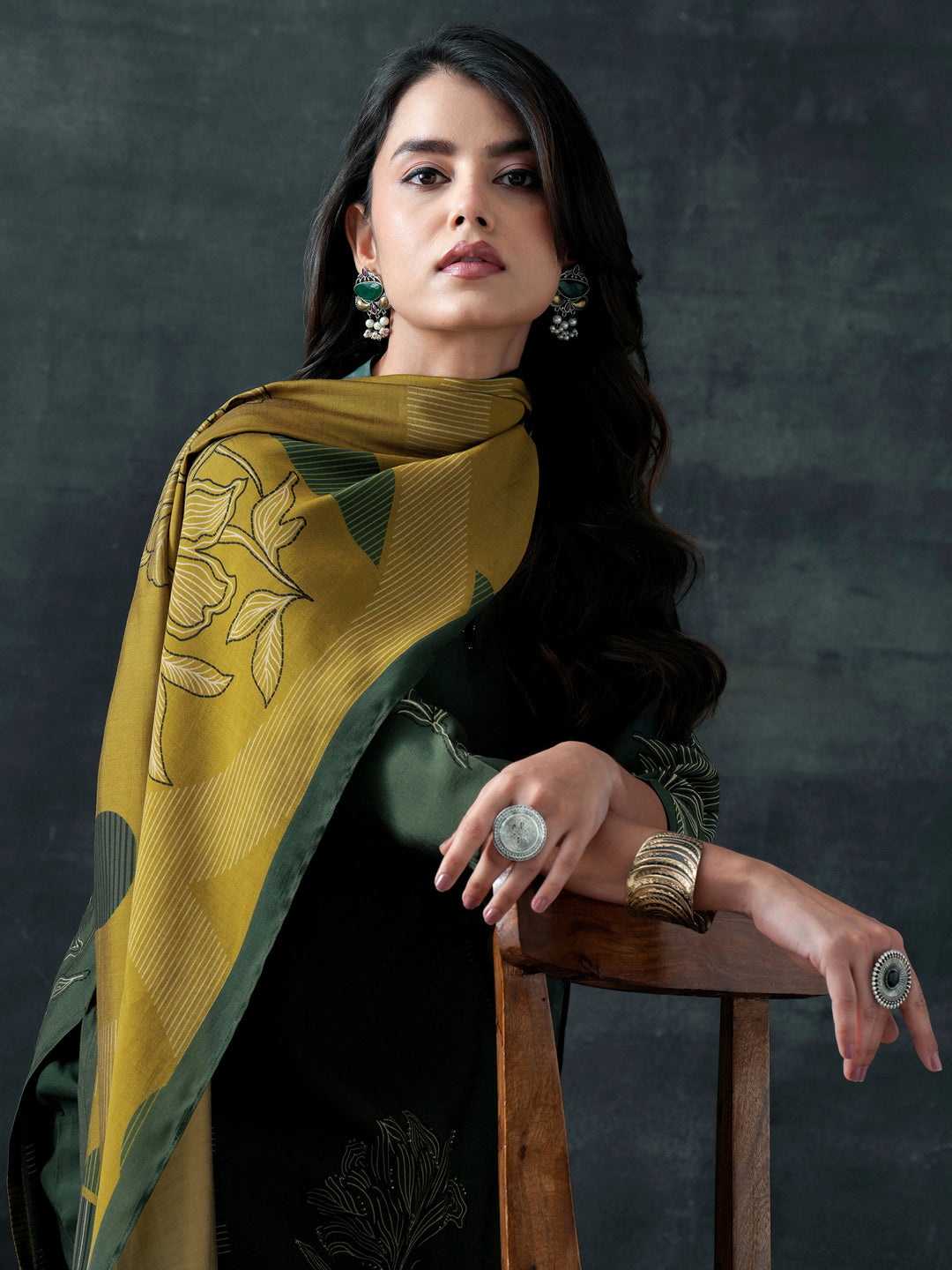  Green Printed Silk Blend Straight Suit Set With Dupatta 