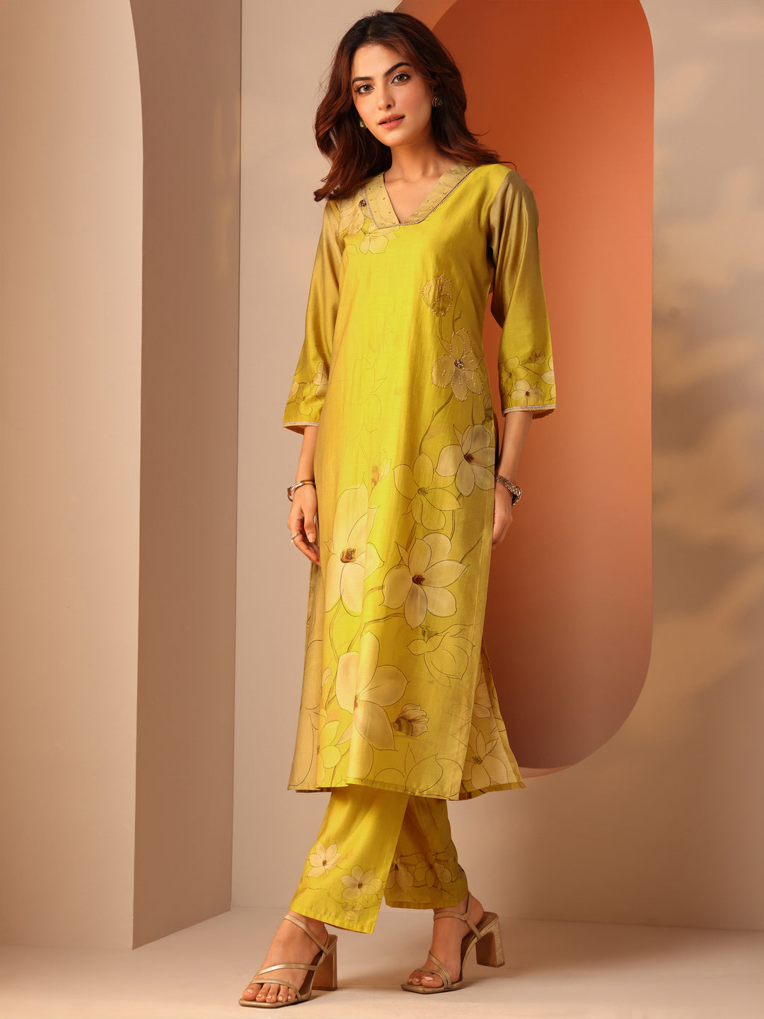  Yellow Printed Silk Blend Straight Suit Set With Dupatta 