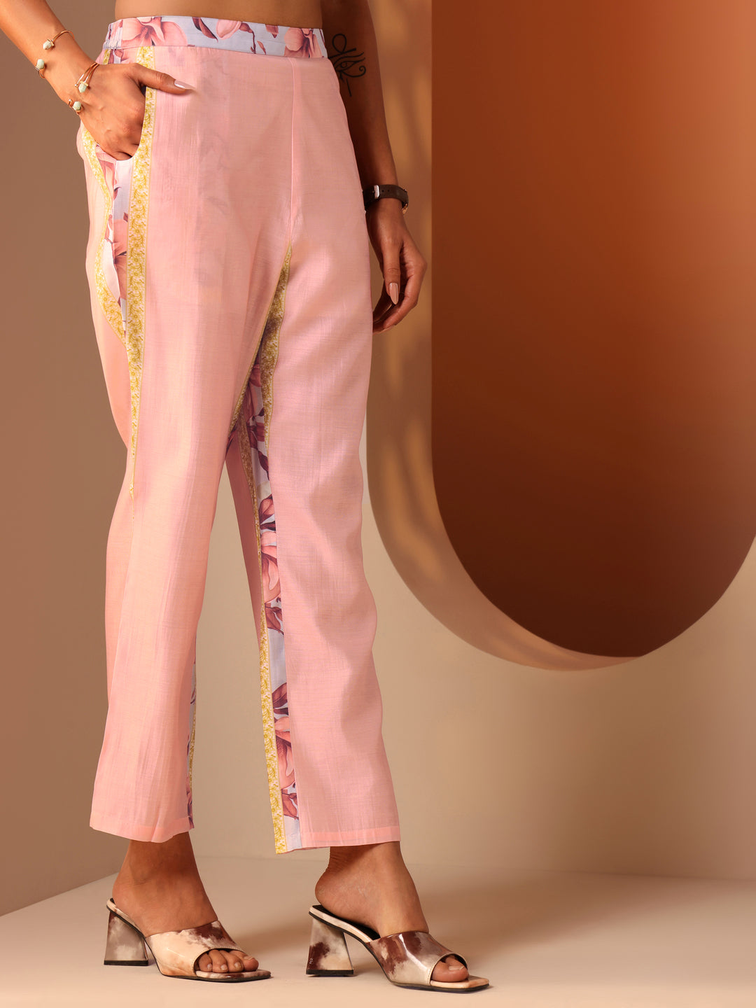  Peach Printed Silk Blend Straight Suit Set With Dupatta 