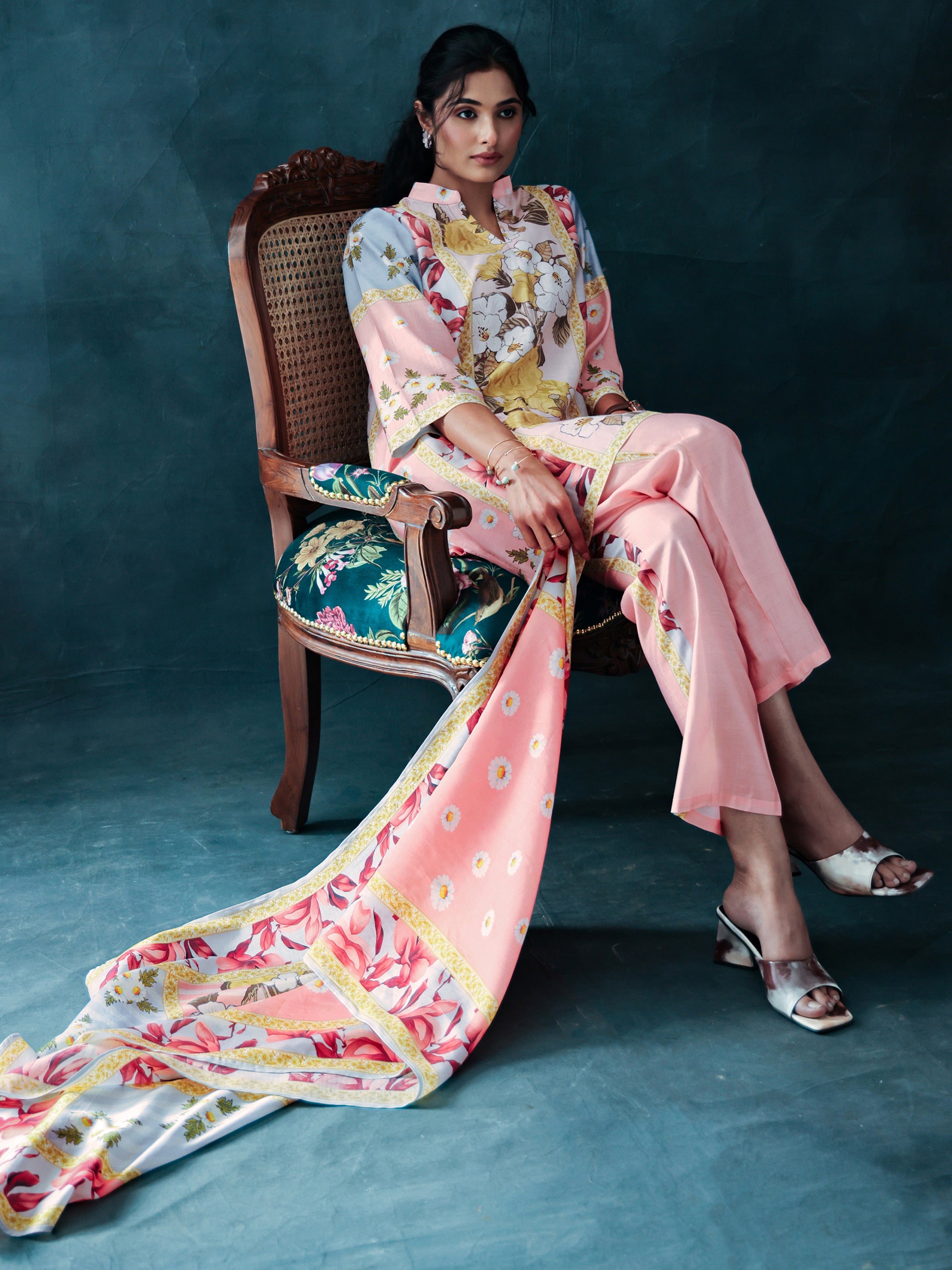 libas Peach Printed Silk Blend Straight Suit Set With Dupatta-picture-24