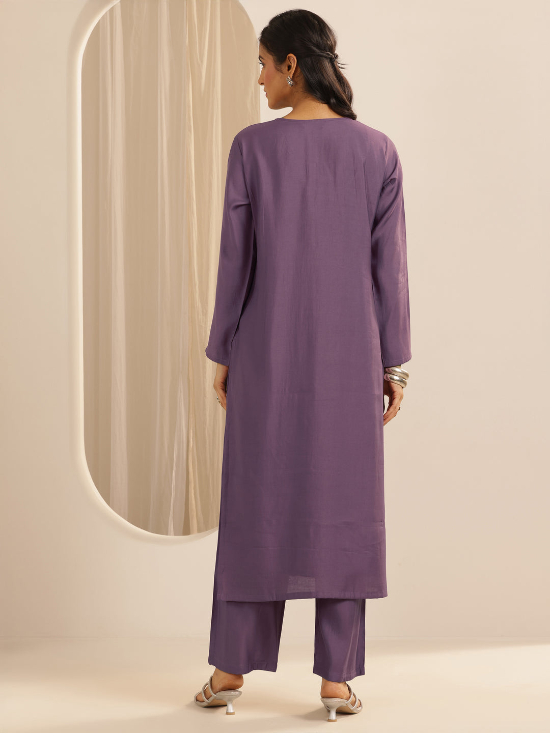  Mauve Embroidered Silk Blend Straight Kurta Set 
