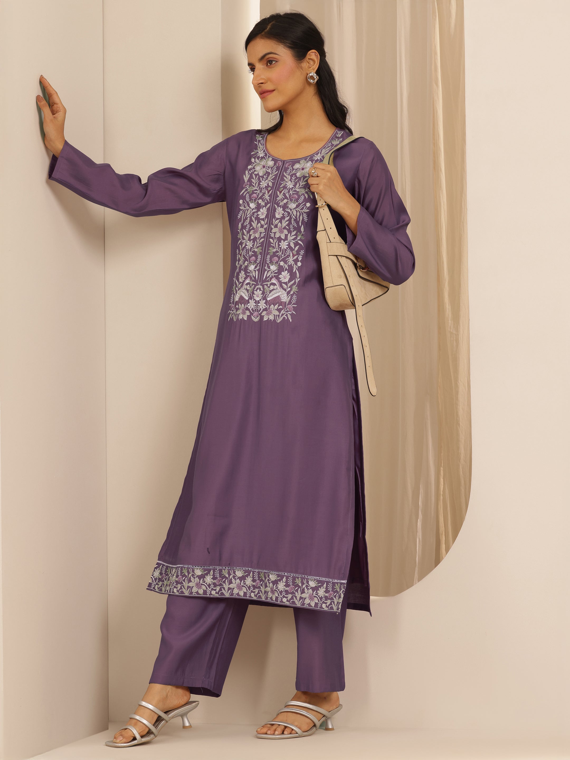 Mauve Embroidered Silk Blend Straight Kurta Set-image-2