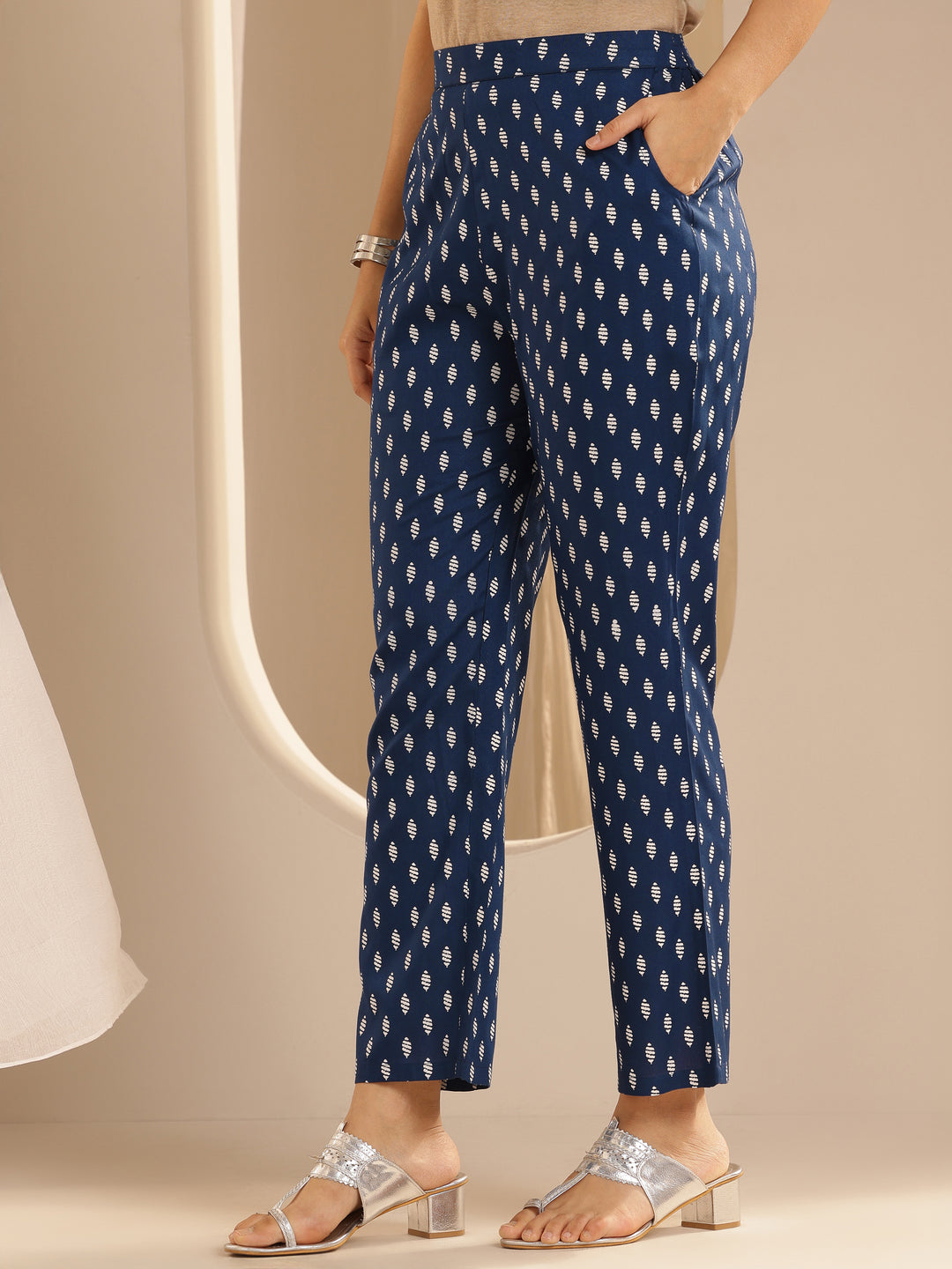  White Printed Rayon Straight Suit Set With Dupatta 