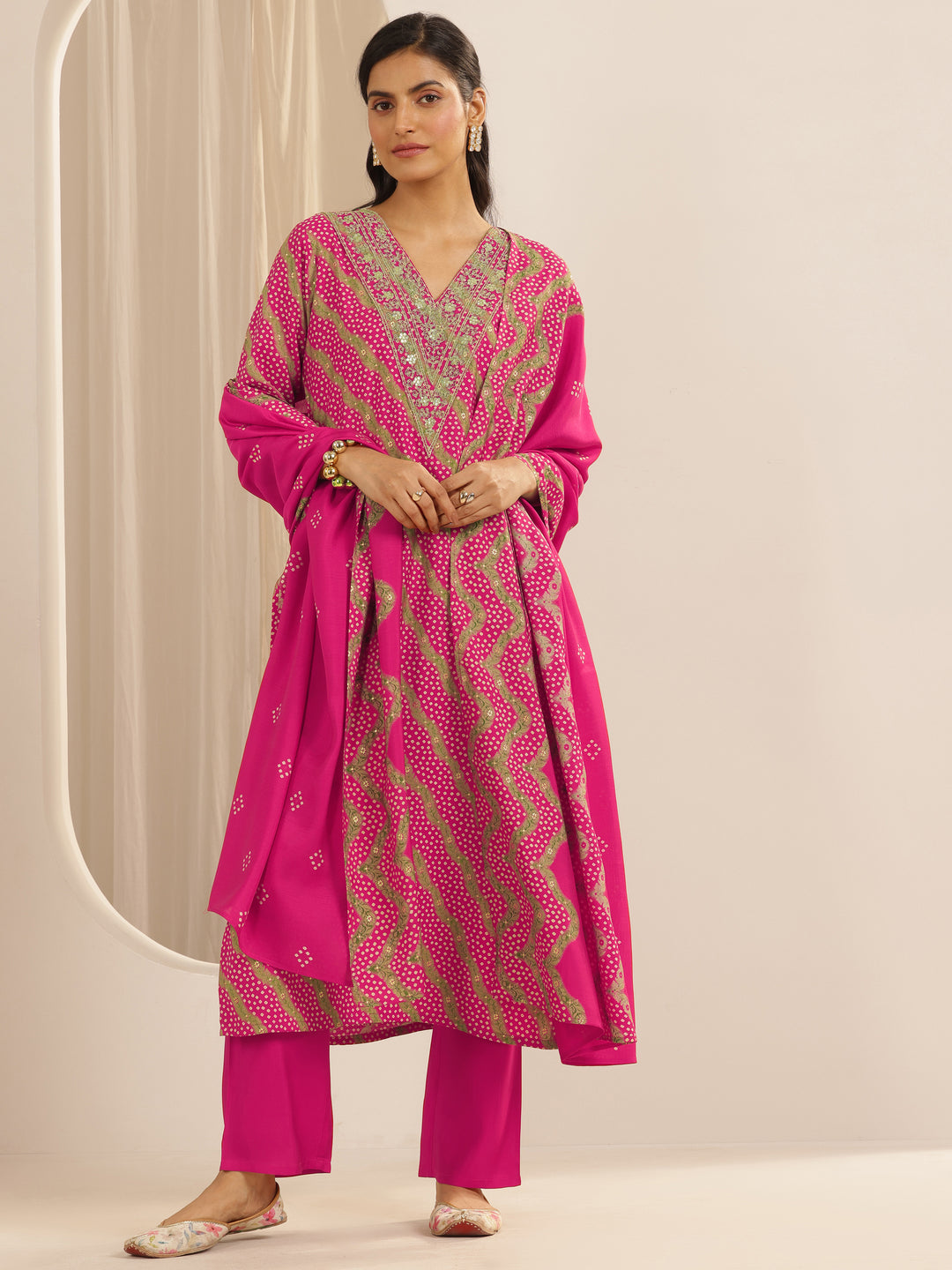  Pink Printed Silk Blend Straight Suit Set With Dupatta 