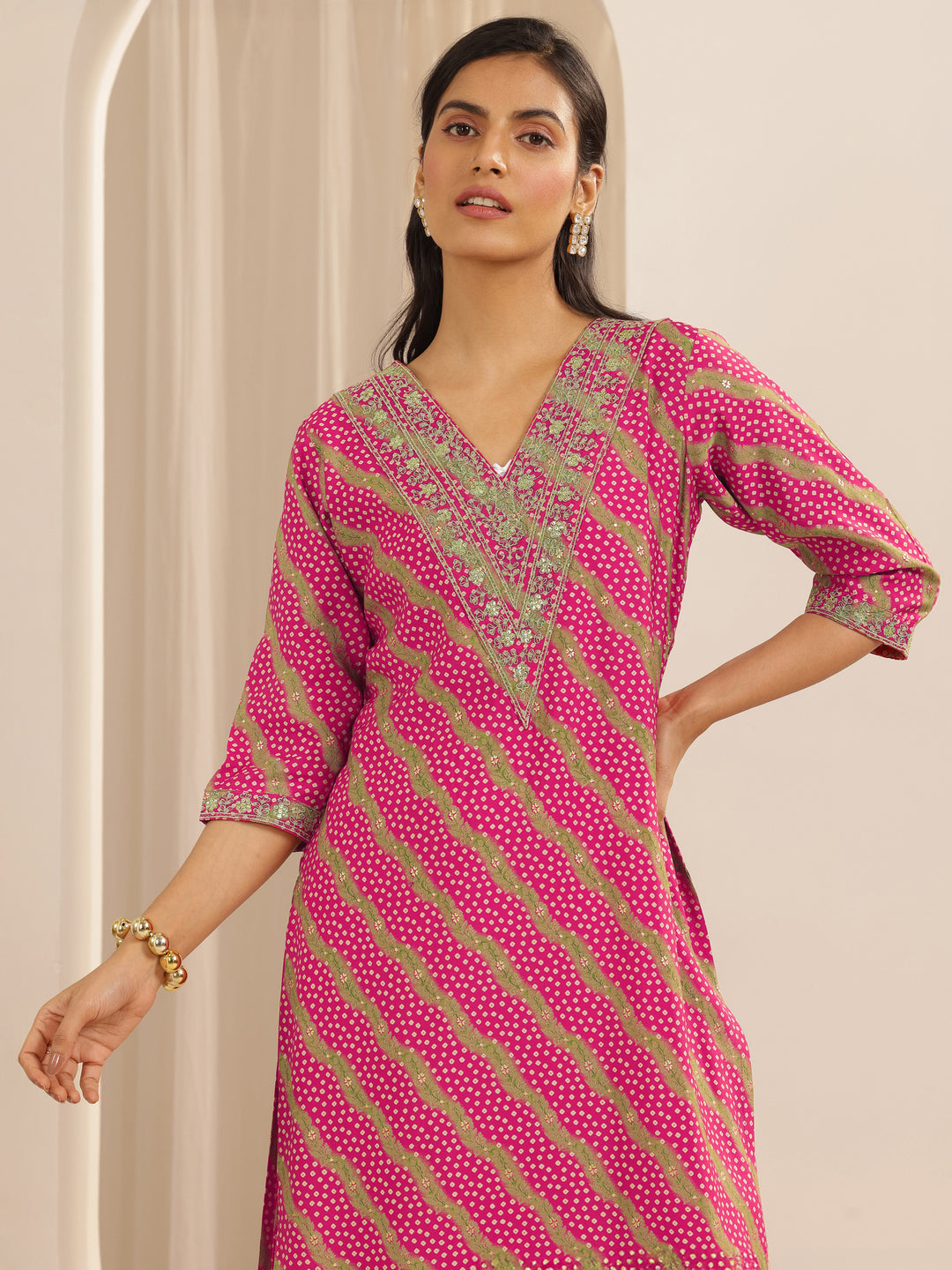  Pink Printed Silk Blend Straight Suit Set With Dupatta 