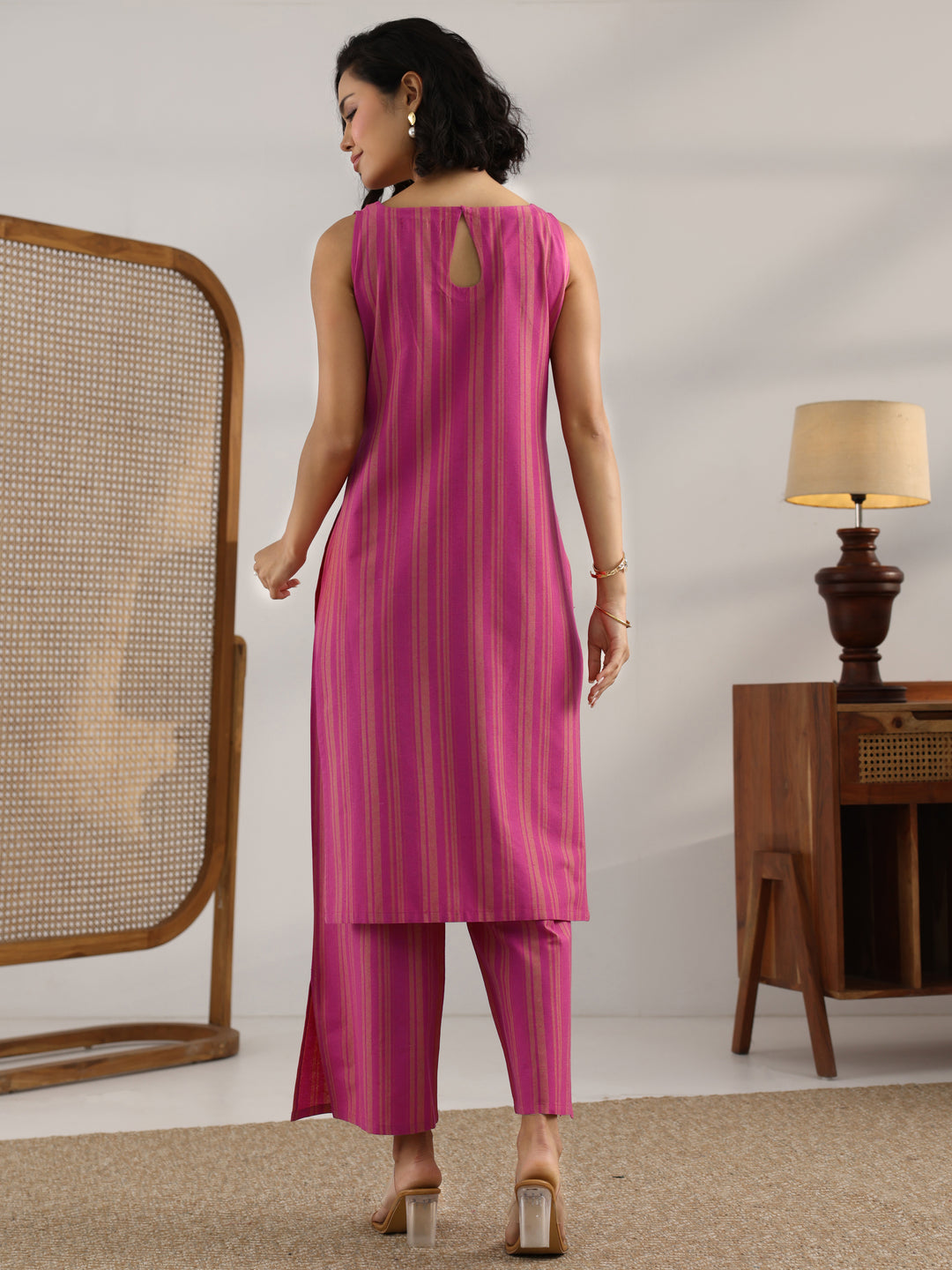  Pink Printed Cotton Blend Straight Kurta Set 