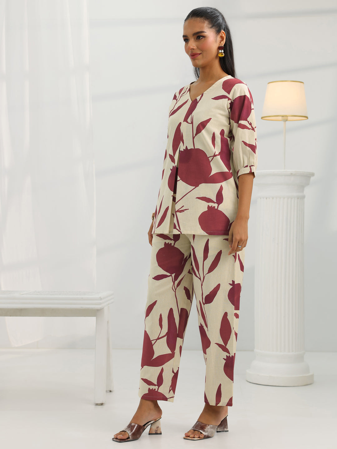 Off White Printed Cotton Straight Co-Ord Sets 