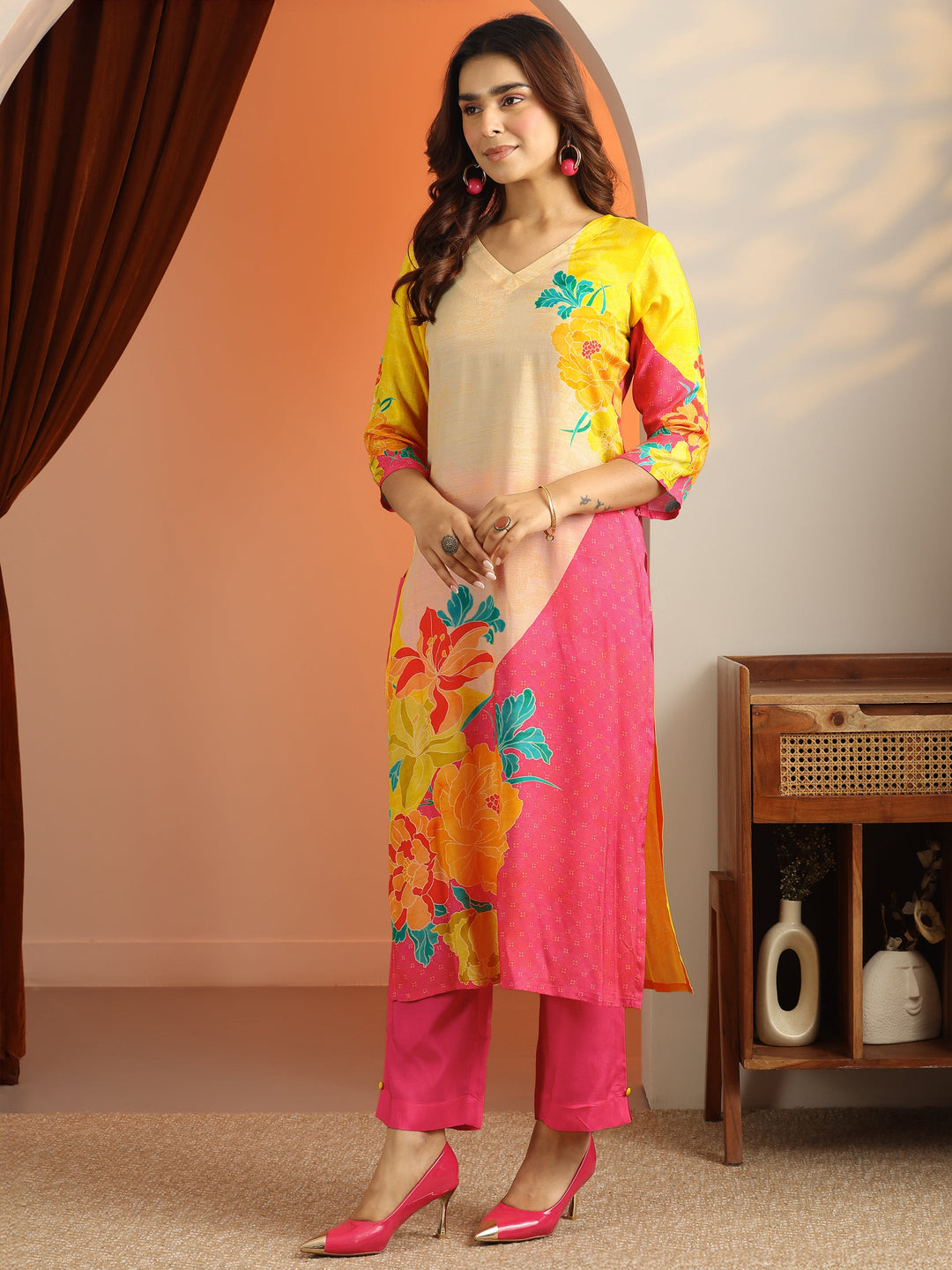  Cream Printed Silk Blend Straight Suit Set With Dupatta 