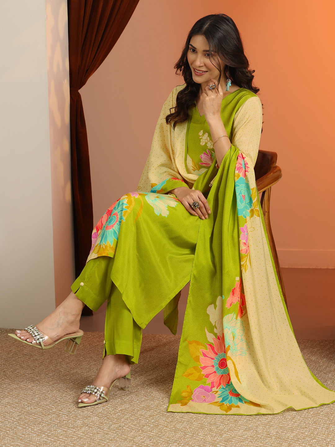  Green Printed Silk Blend Straight Suit Set With Dupatta 