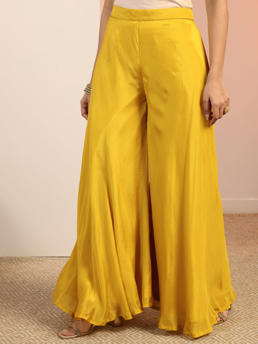  Yellow Printed Silk blend Straight Kurta Set 