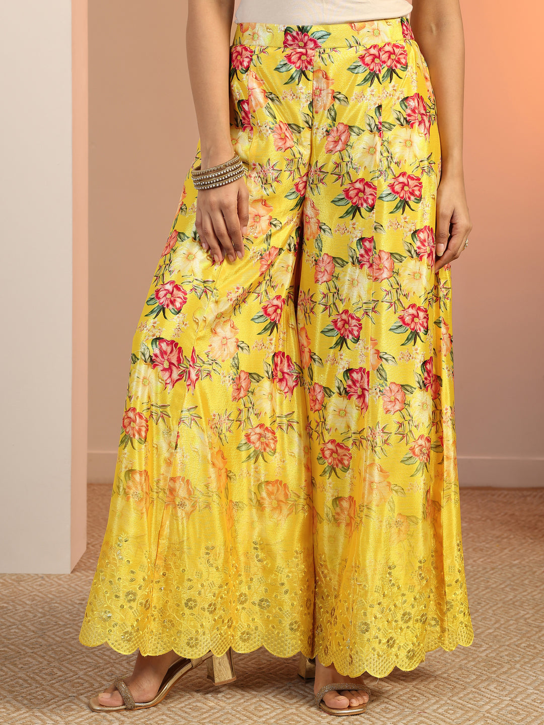  Yellow Printed Silk Blend Straight Suit Set With Dupatta 