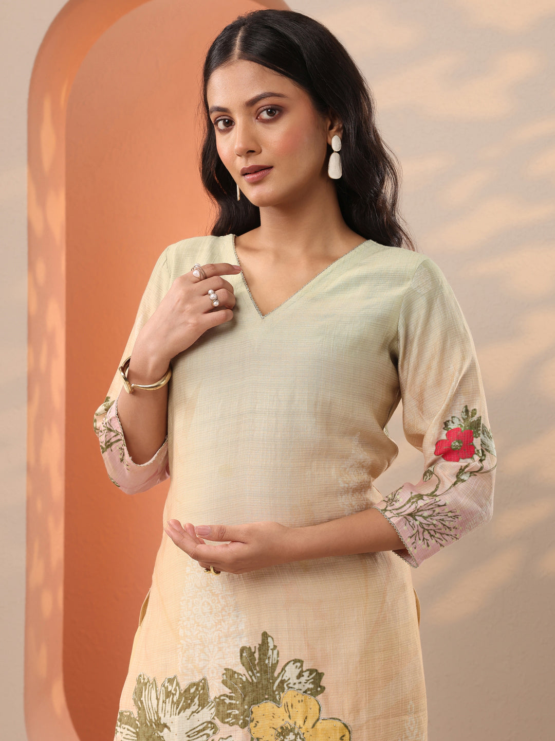  Beige Printed Silk Blend Straight Suit Set With Dupatta 