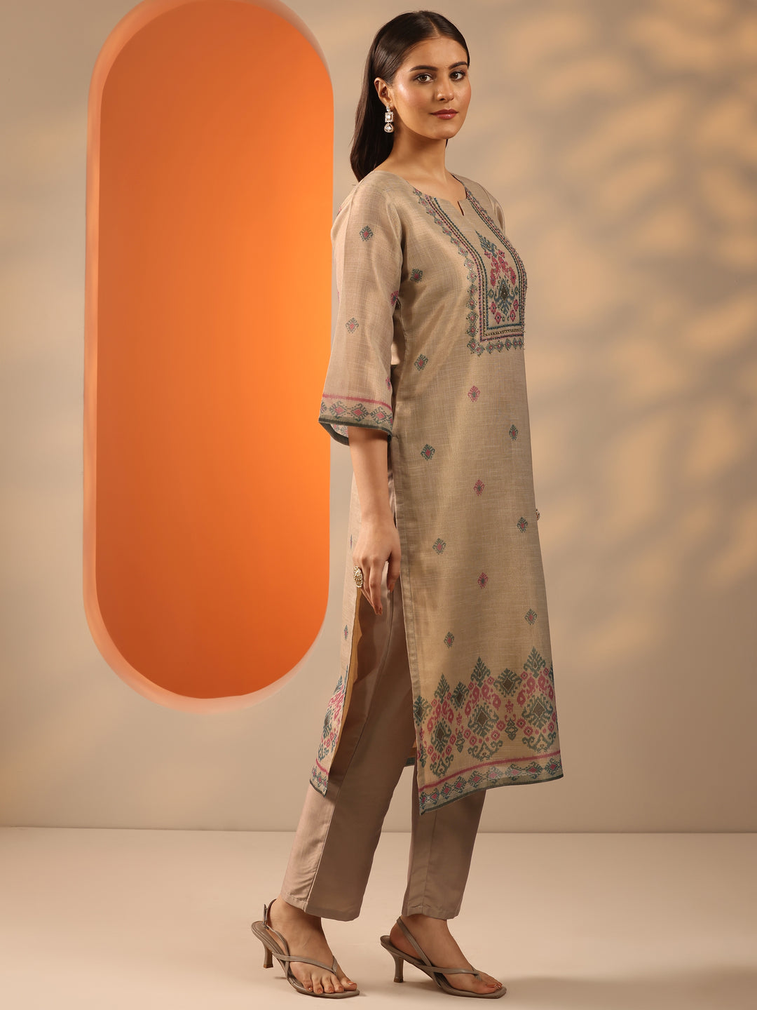  Beige Embroidered Silk Blend Straight Suit Set With Dupatta 