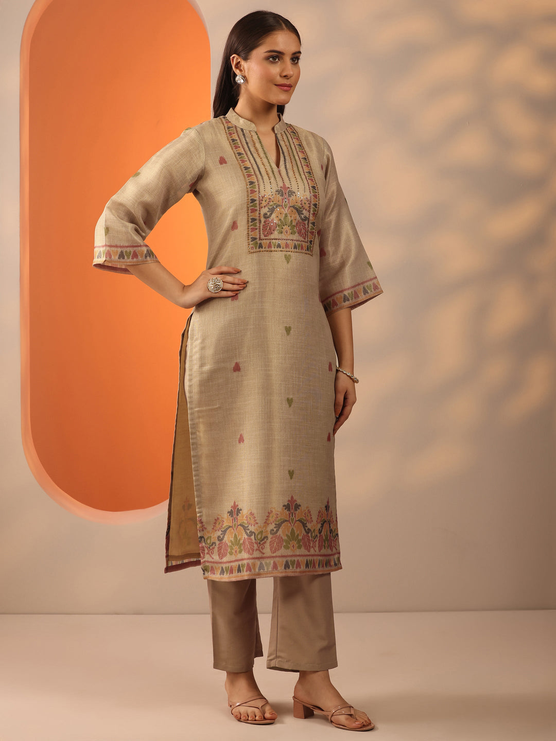  Beige Printed Silk blend Straight Suit Set With Dupatta 