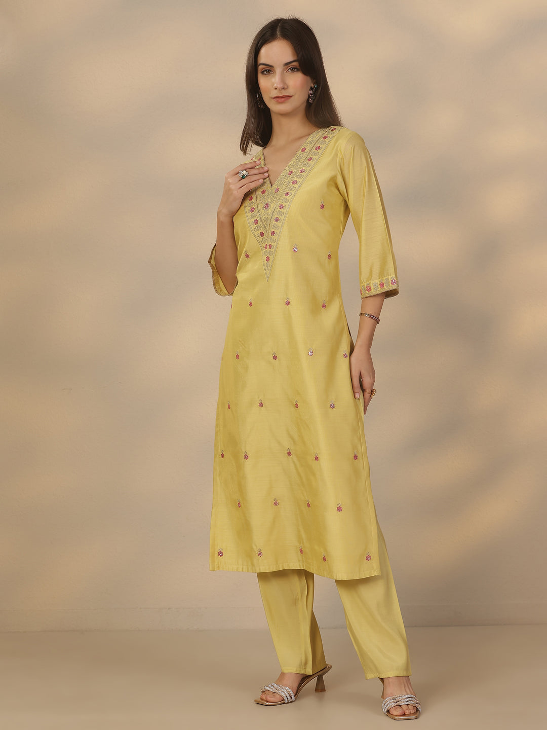  Yellow Embroidered Silk Blend Straight Suit Set With Dupatta 