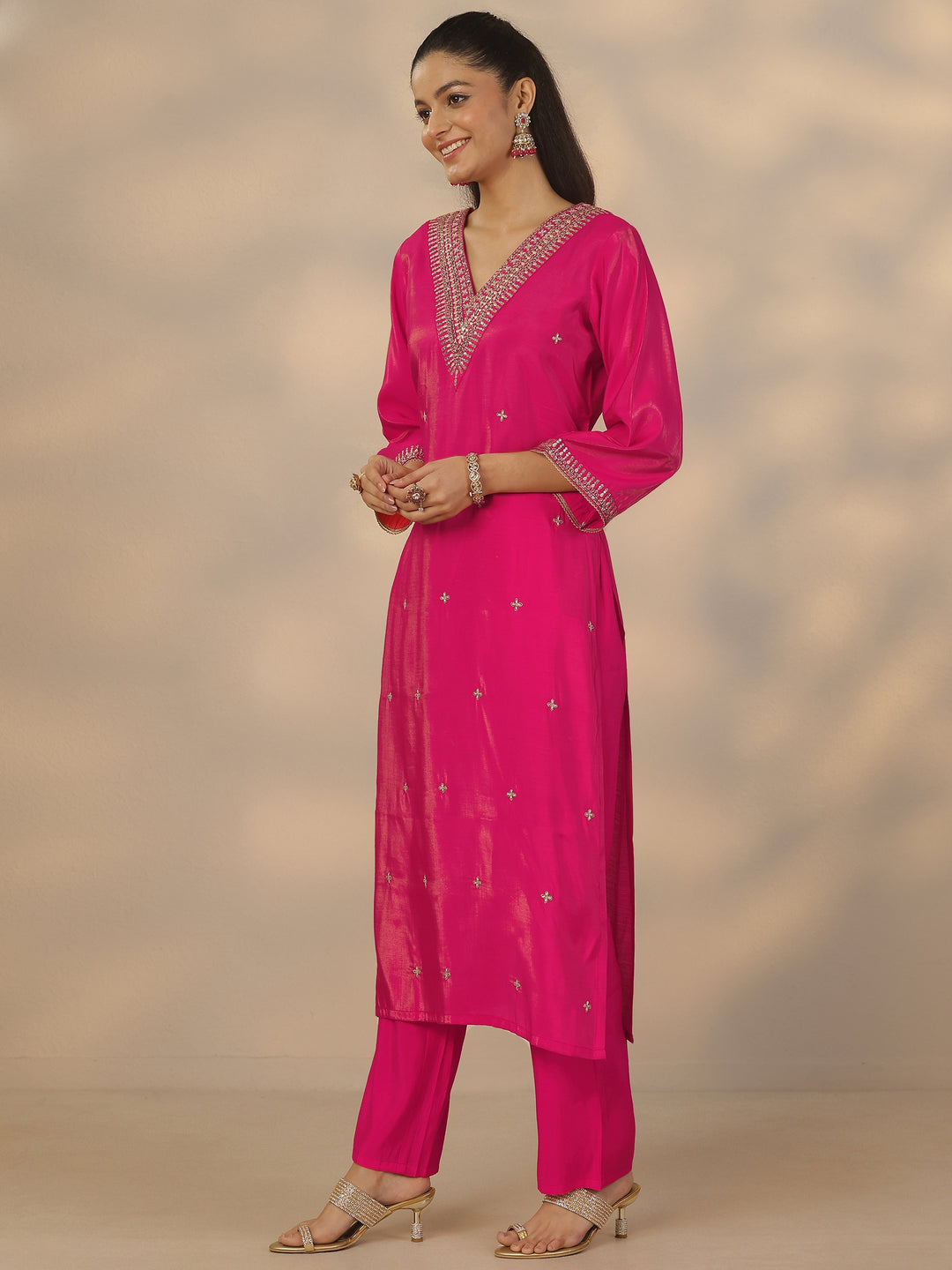  Pink Embroidered Silk Blend Straight Suit Set With Dupatta 