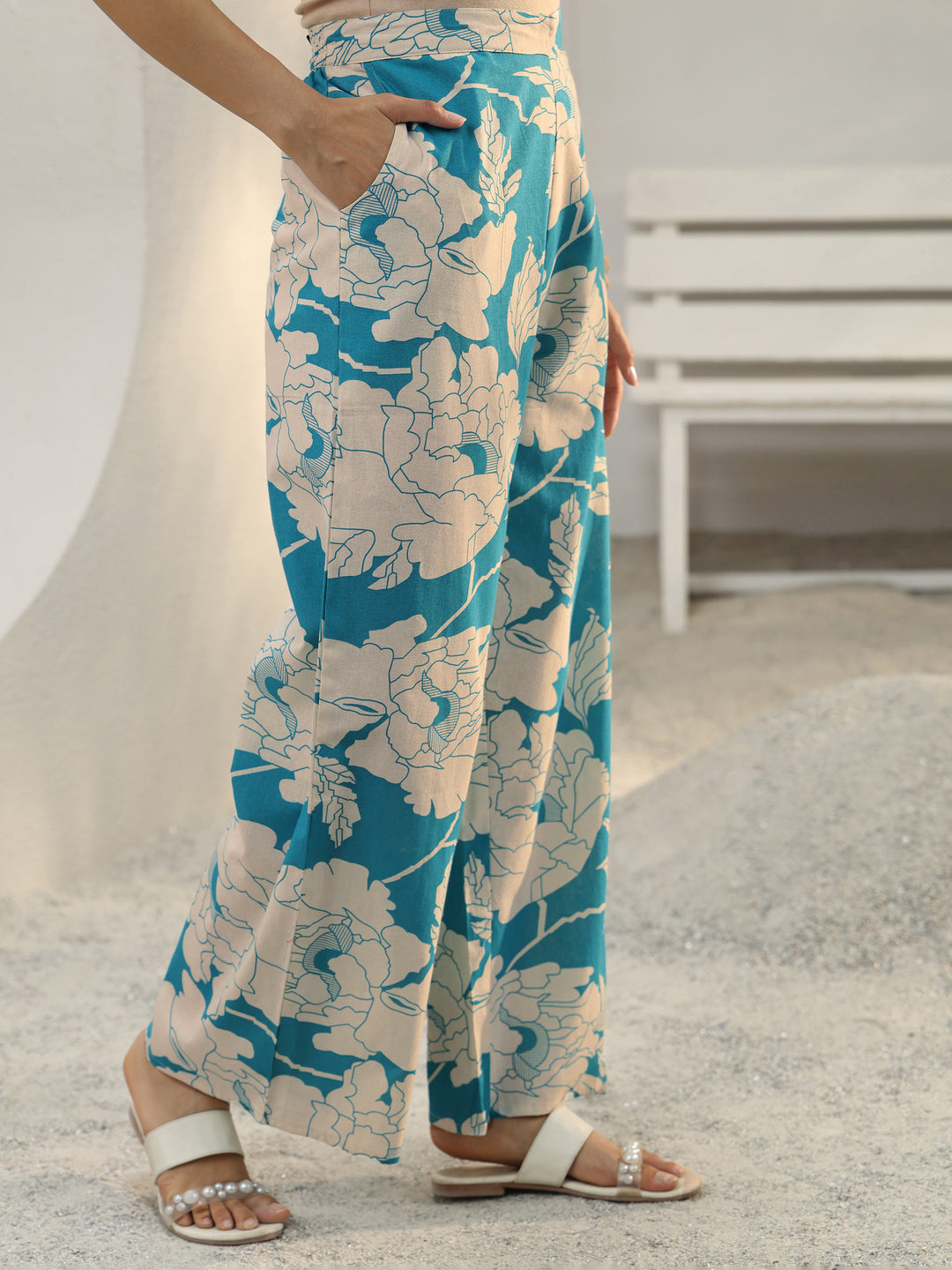  Blue Floral Printed Cotton Straight Kurta Set 
