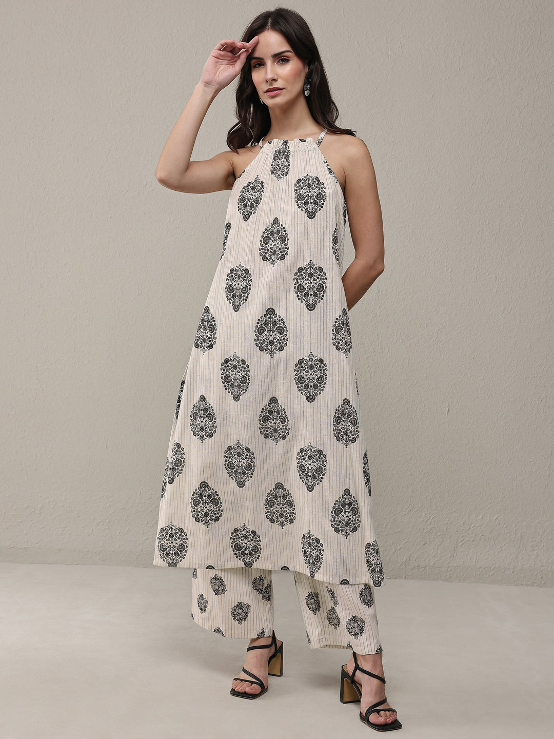  Off White Floral Printed Cotton Co-Ord Set 