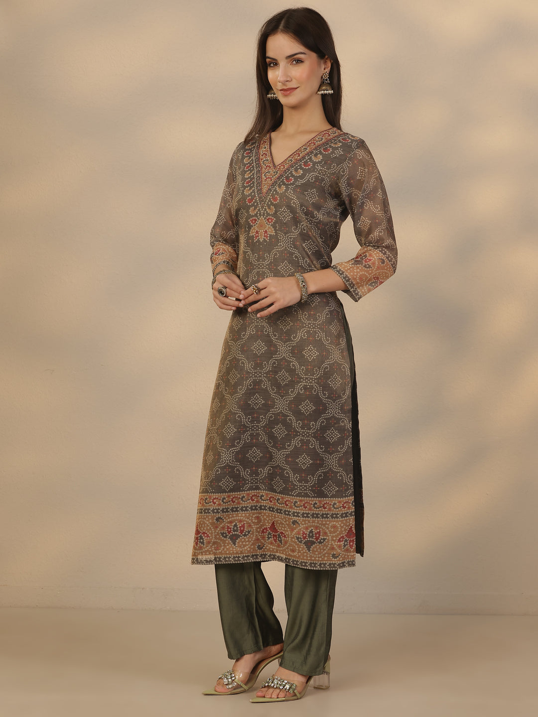  Grey Printed Silk Blend Straight Suit Set With Dupatta 