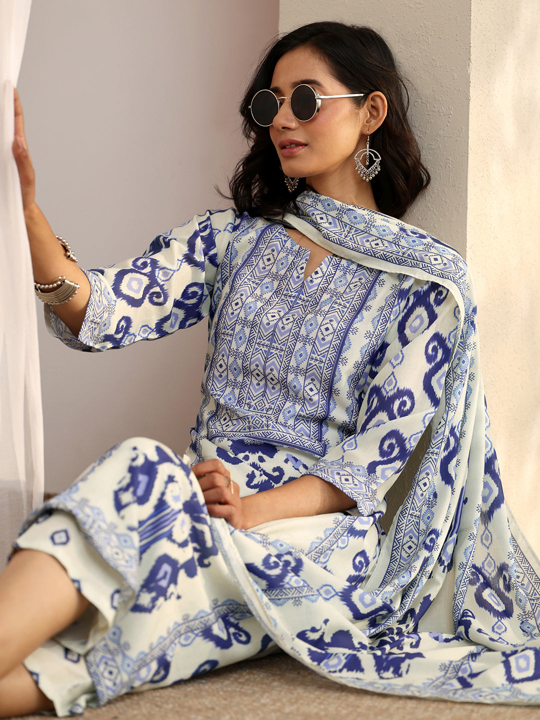  Off White Printed Cotton Blend Straight Suit Set With Dupatta 