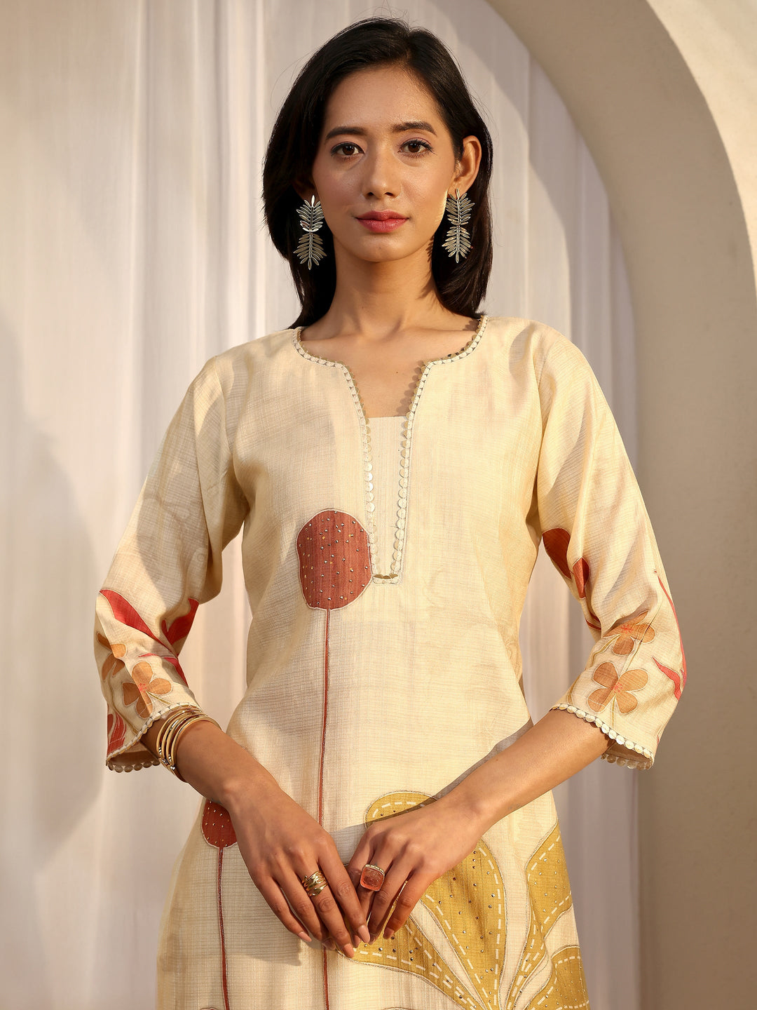  Off White Printed Silk Blend Straight Suit Set With Dupatta 