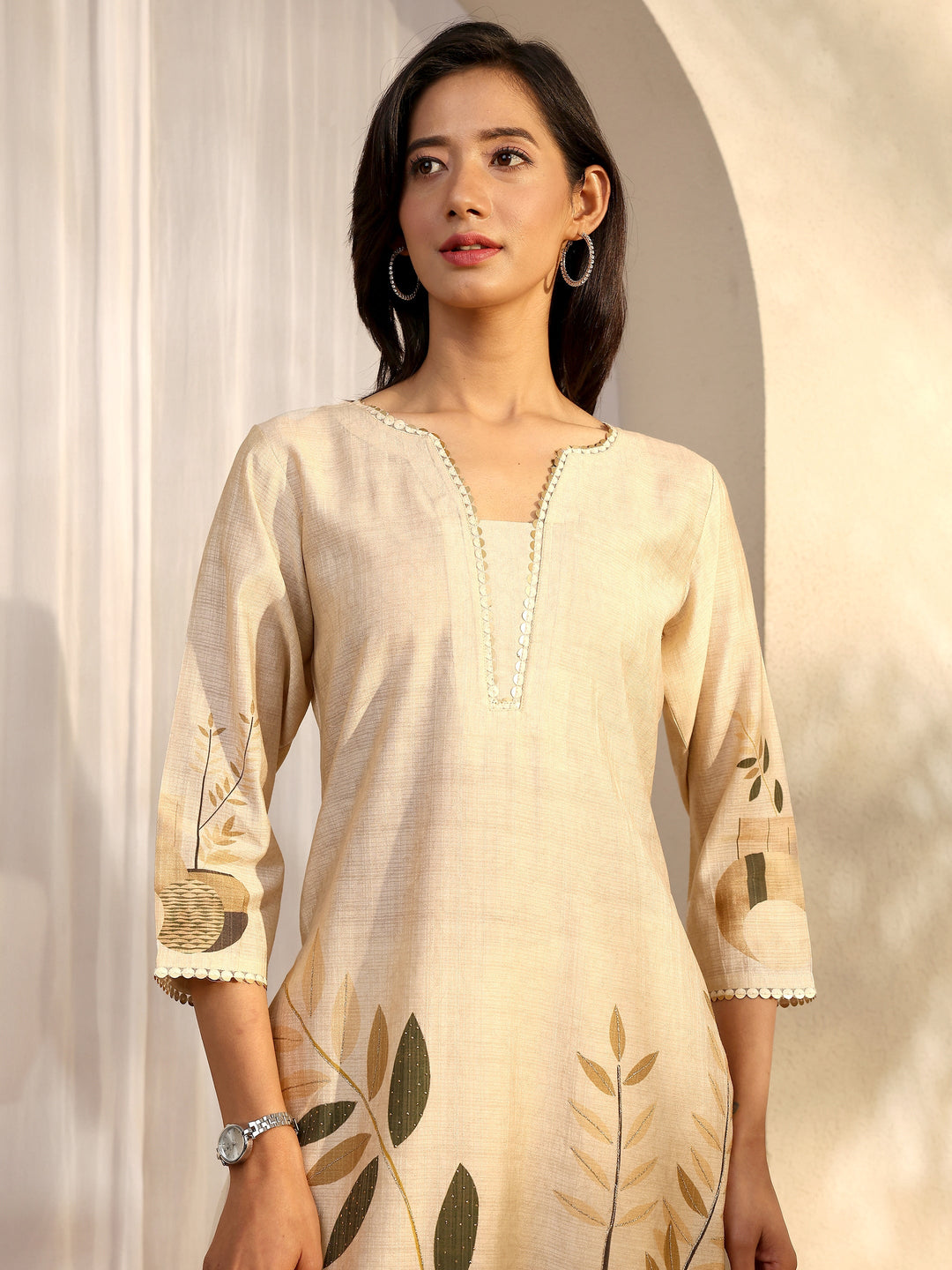  Off White Printed Silk Blend Straight Suit Set With Dupatta 