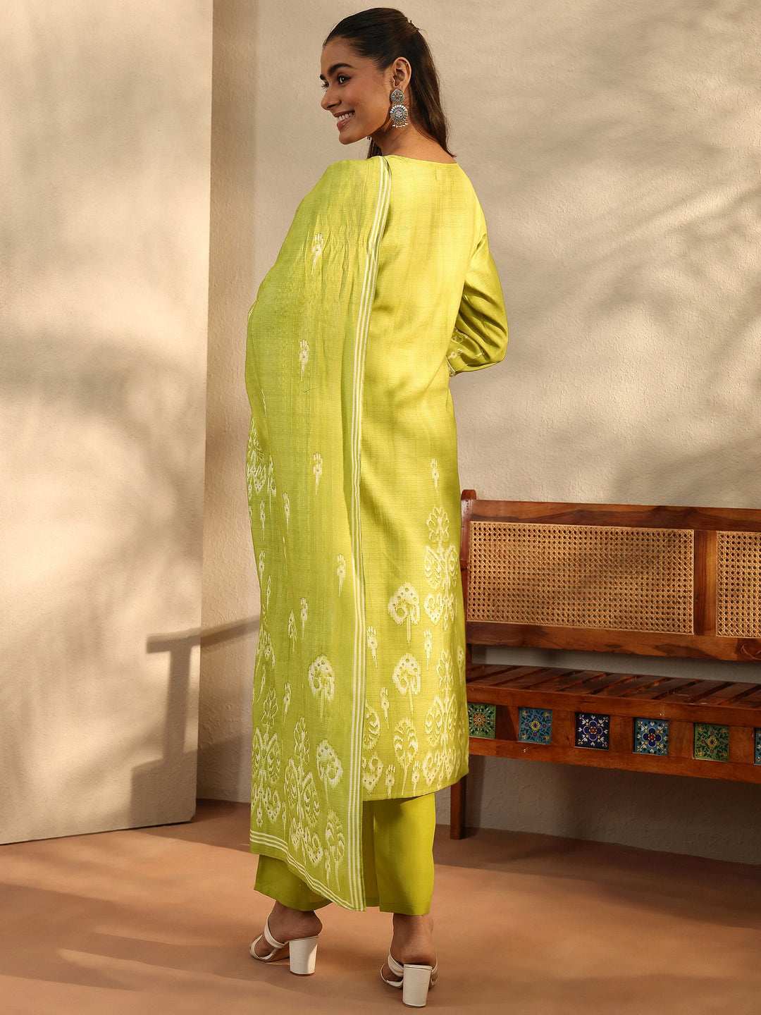 Green Printed Silk Blend Straight Suit Set With Dupatta 