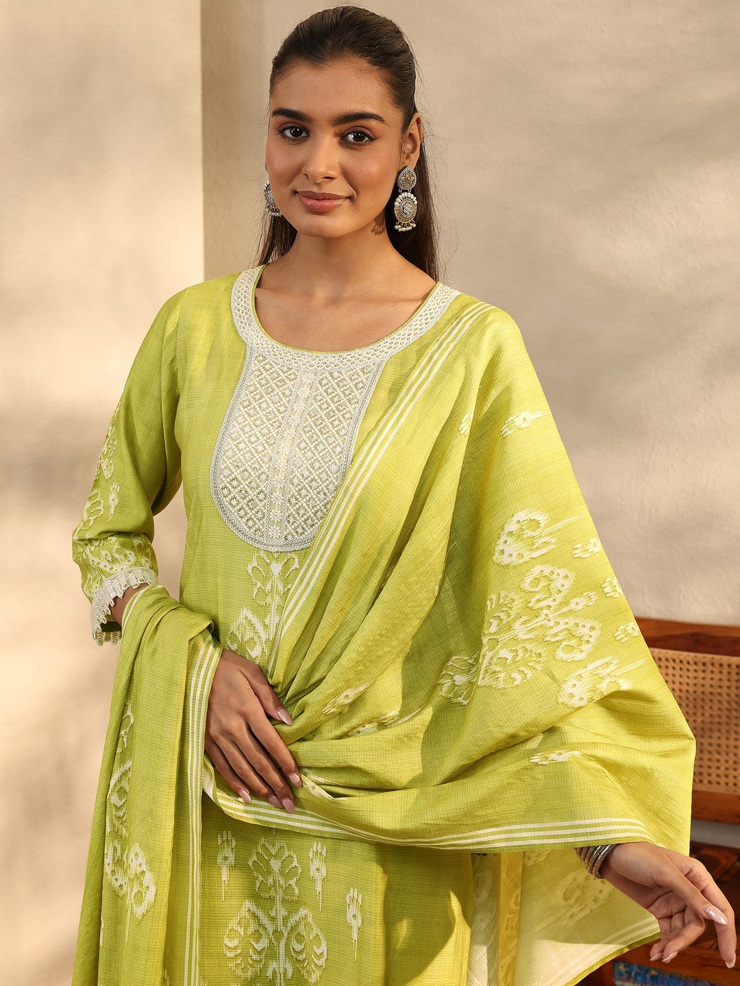  Green Printed Silk Blend Straight Suit Set With Dupatta 