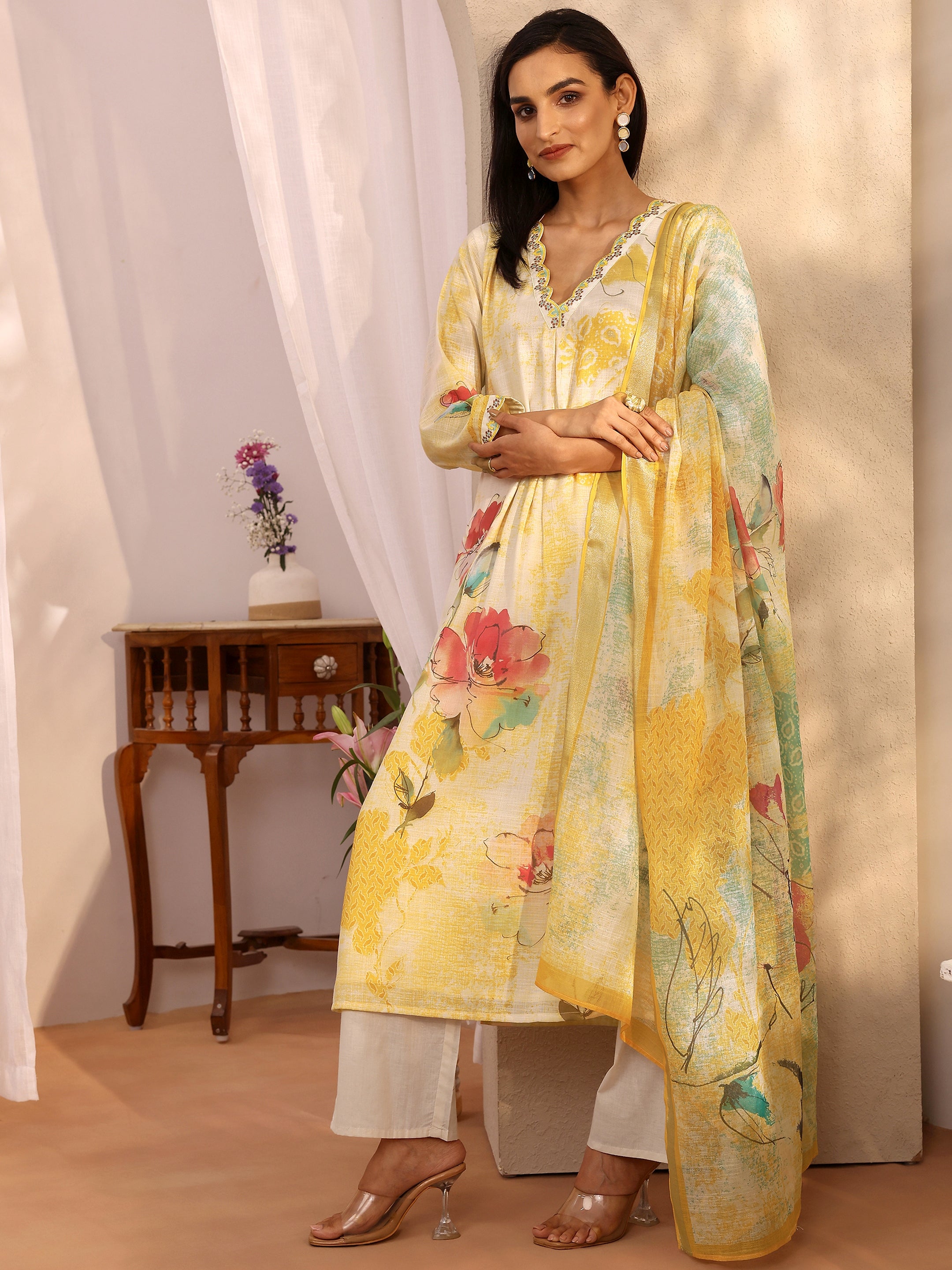 libas Off white Printed Linen Straight Suit Set With Dupatta-picture-57
