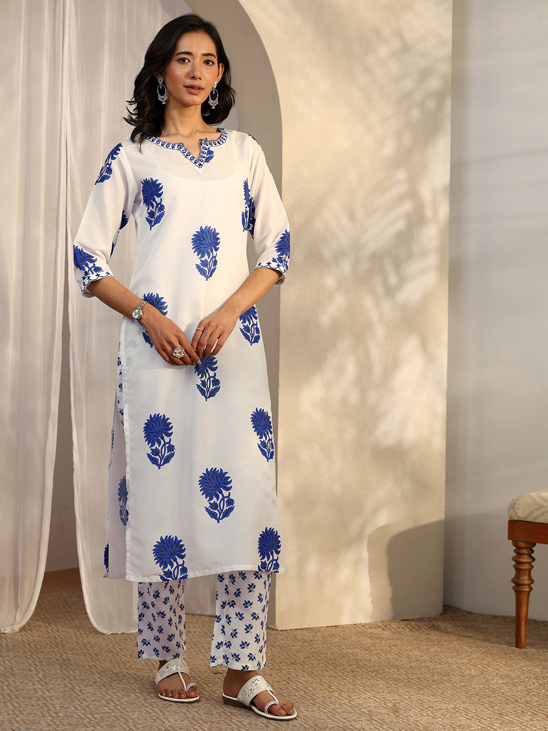  White Printed Silk Blend Straight Suit Set With Dupatta 