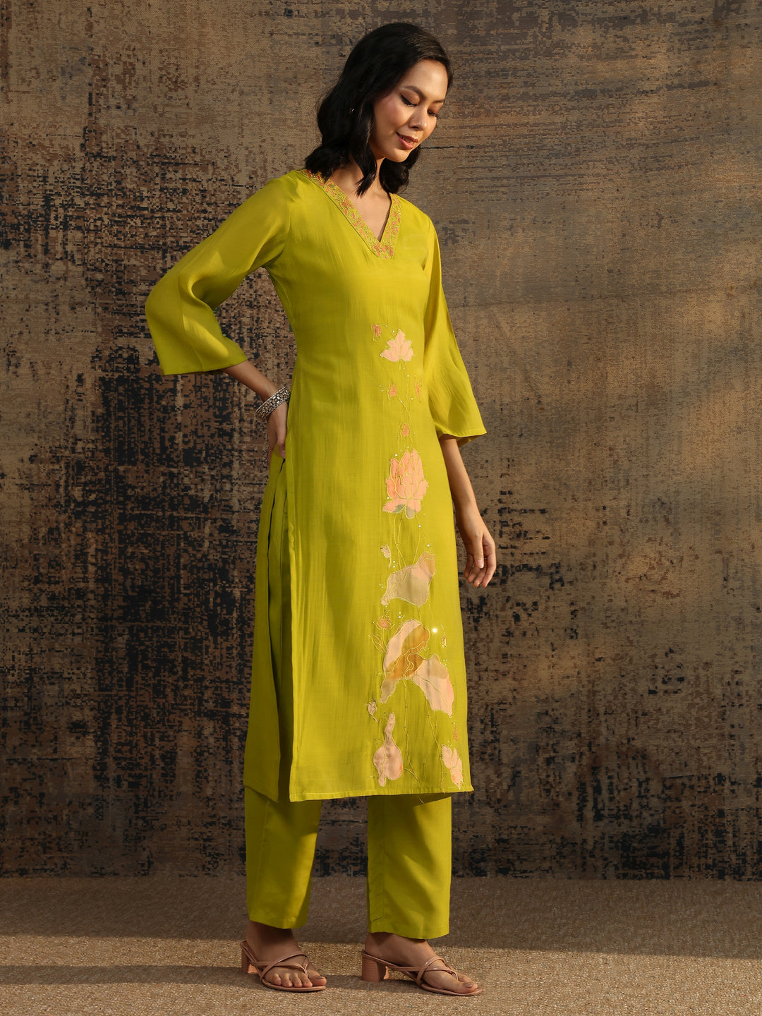  Green Printed Chanderi Cotton Straight Suit Set With Dupatta 