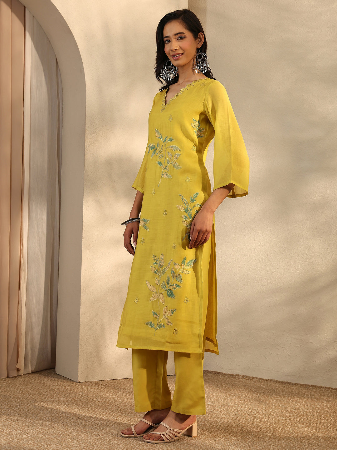  Green Embroidered Chanderi Cotton Straight Suit Set With Dupatta 