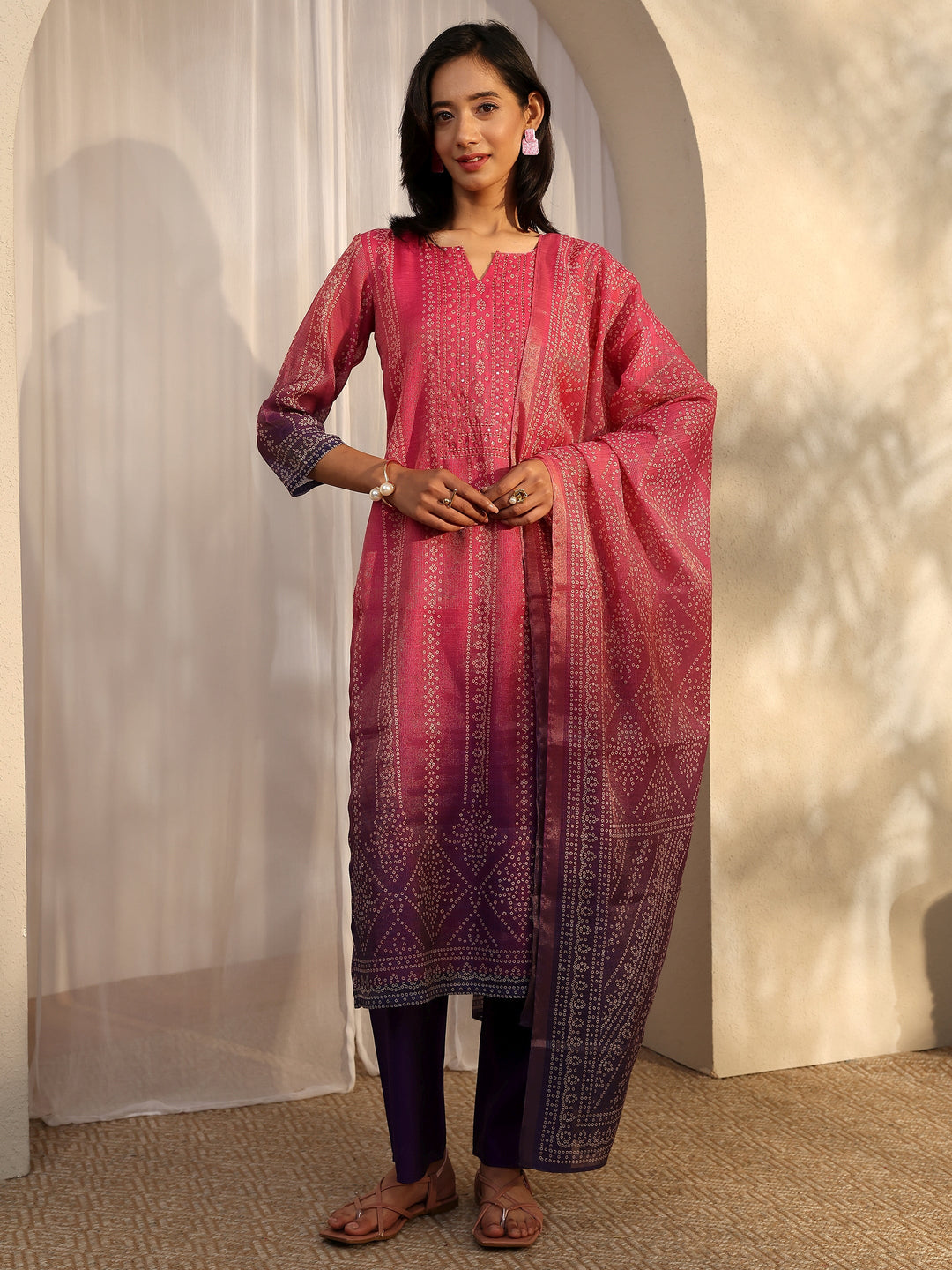 Pink Bandhani Printed Silk Blend Straight Suit Set With Dupatta