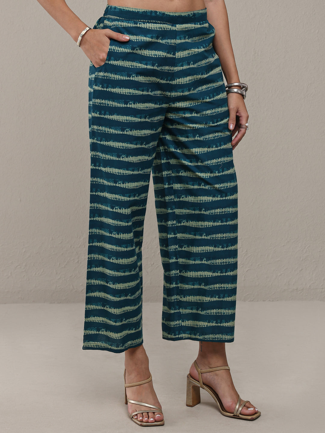  Blue Bandhani Printed Cotton Straight Kurta Set 