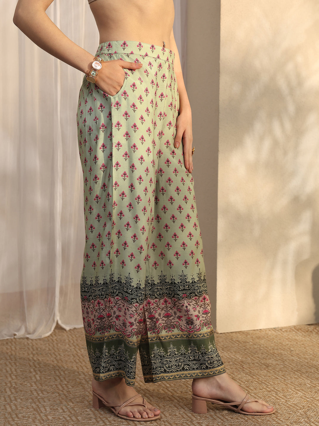  Green Printed Muslin Straight Suit Set With Dupatta 