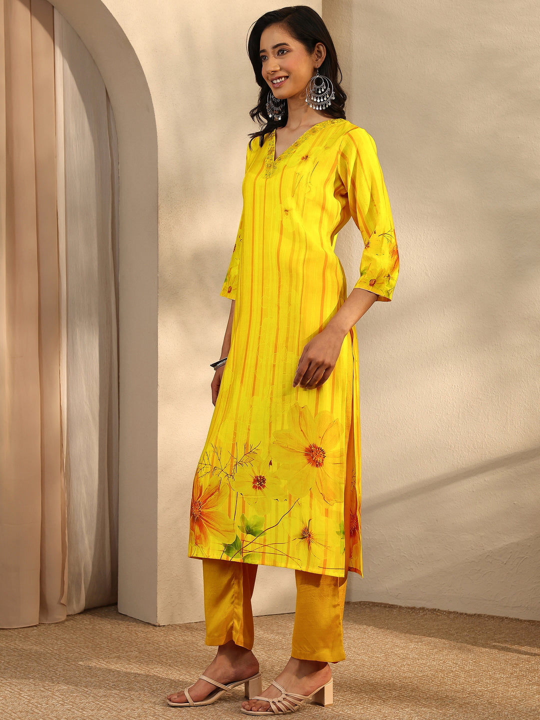  Yellow Printed Silk Blend Straight Suit Set With Dupatta 