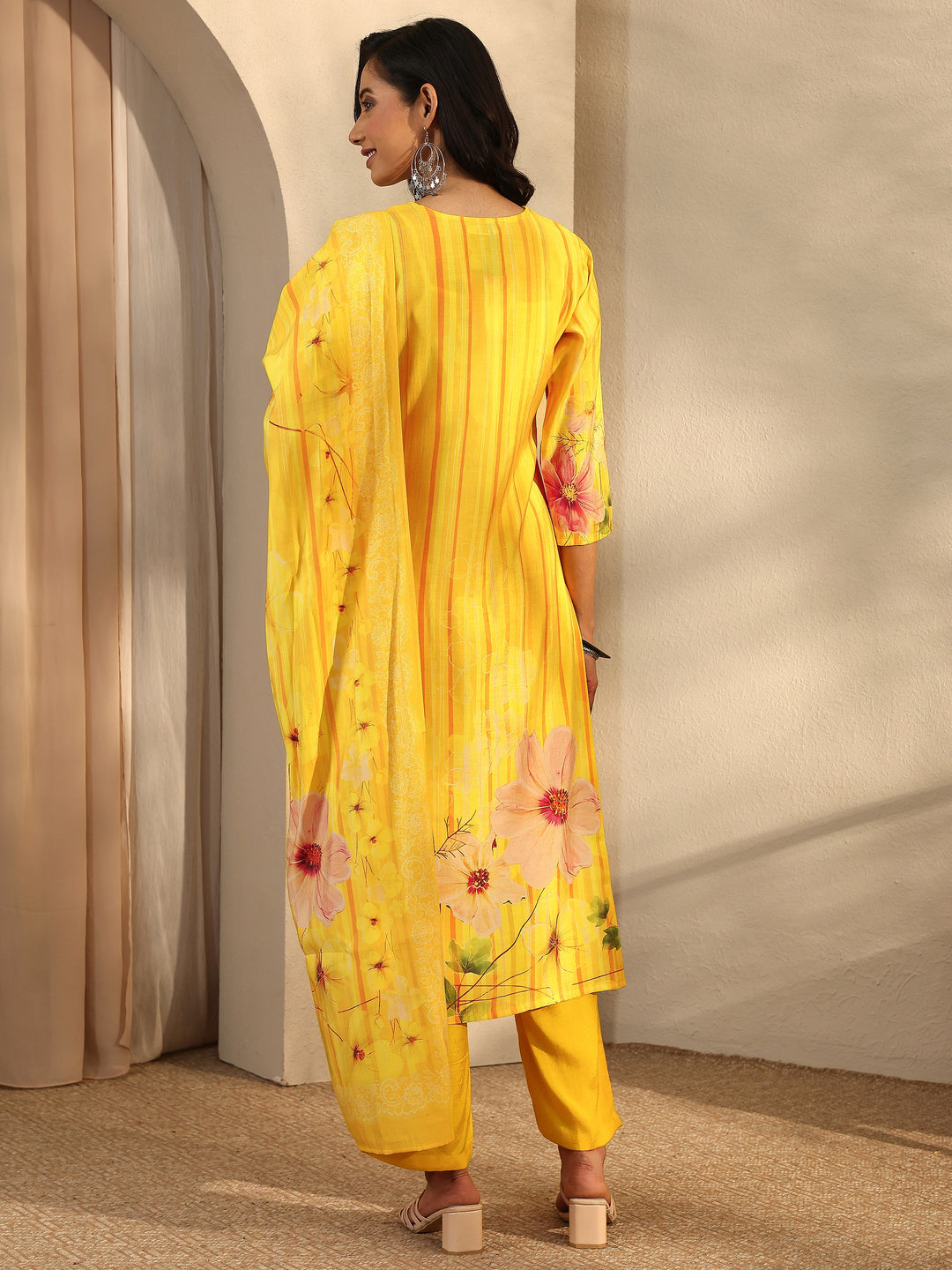  Yellow Printed Silk Blend Straight Suit Set With Dupatta 