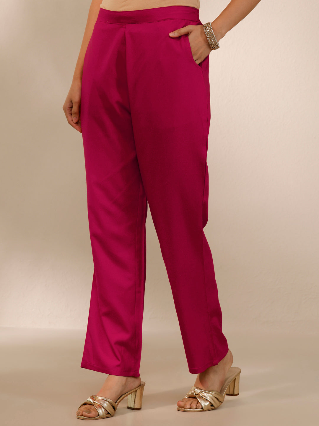  Pink Embroidered Silk Blend Straight Suit Set With Dupatta 