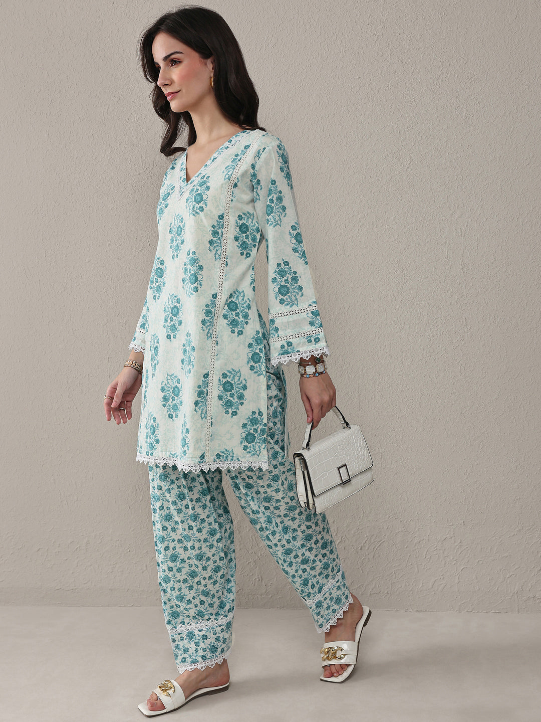  Blue Floral Printed Cotton Straight Kurta Set 
