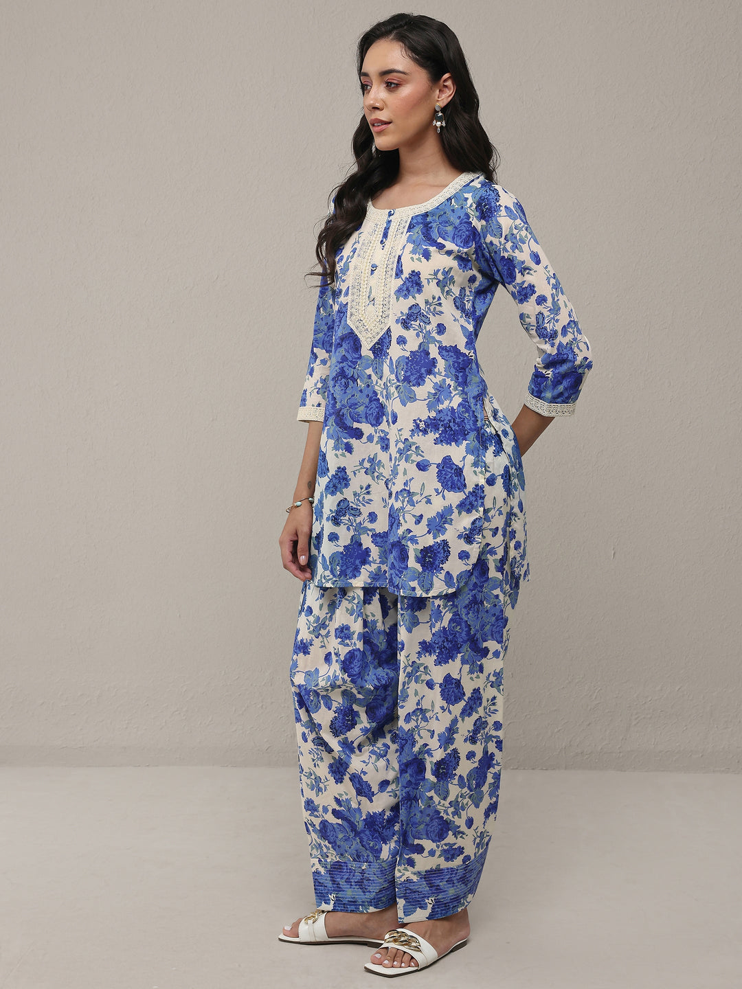  Blue Floral Printed Cotton Straight Kurta Set 