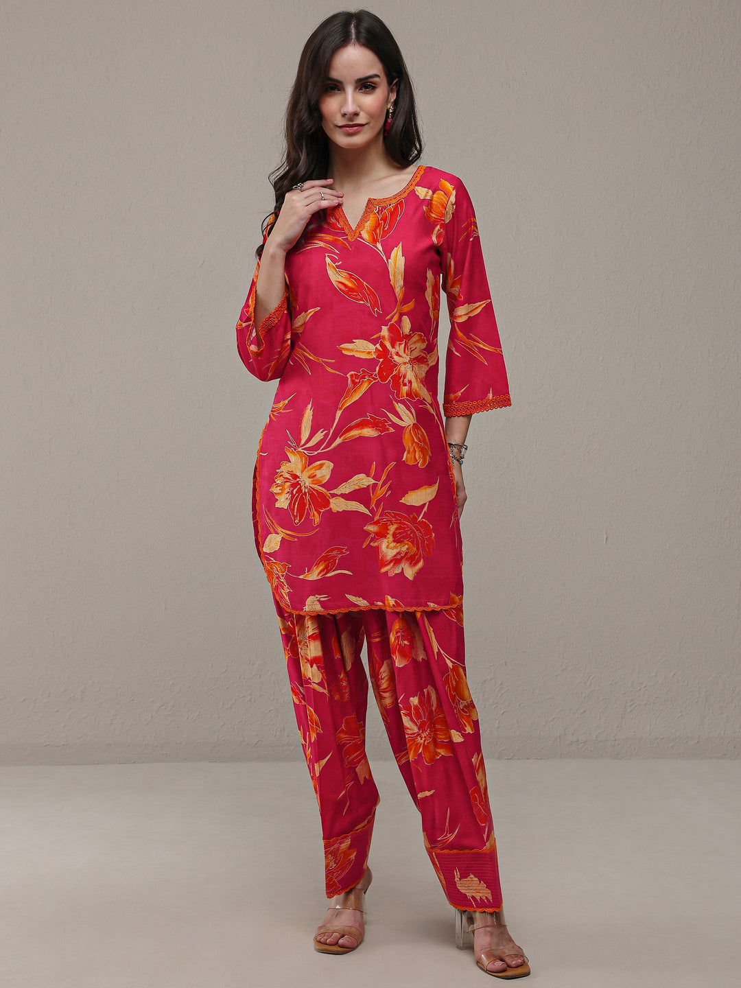  Pink Floral Printed Silk Blend Straight Kurta Set 