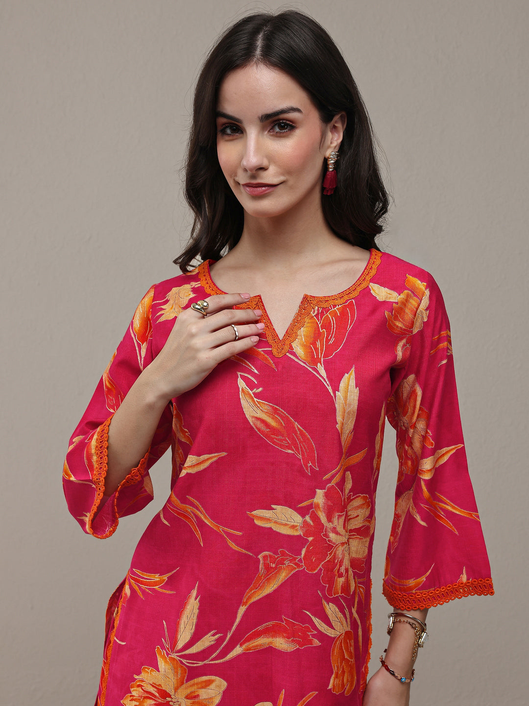  Pink Floral Printed Silk Blend Straight Kurta Set 