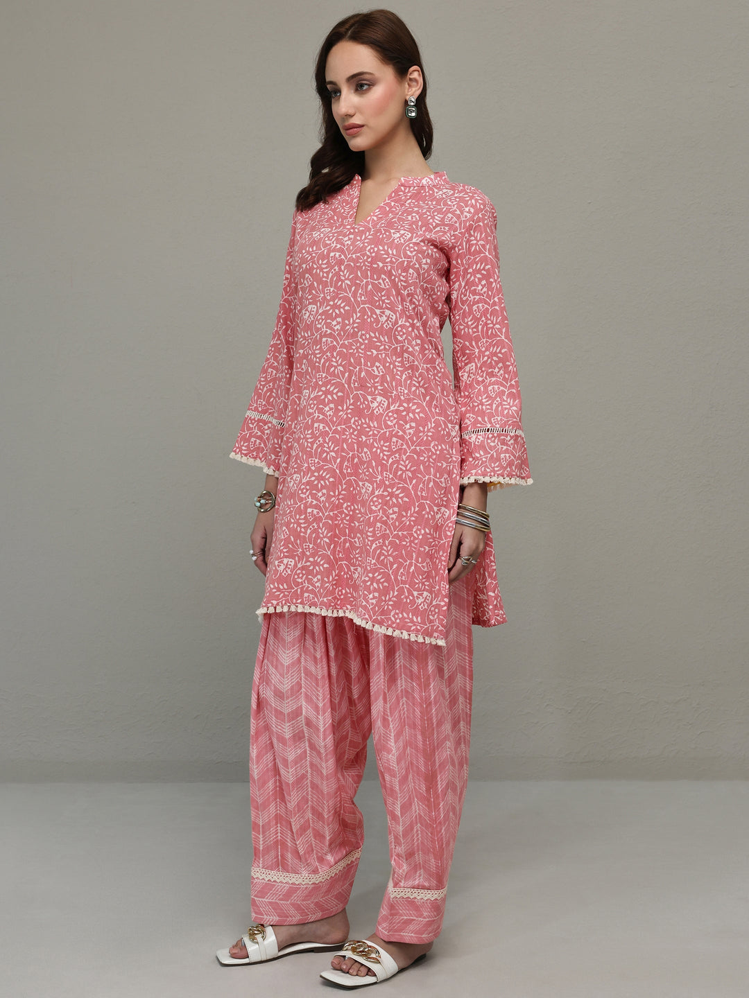  Pink Floral Printed Cotton Straight Kurta Set 