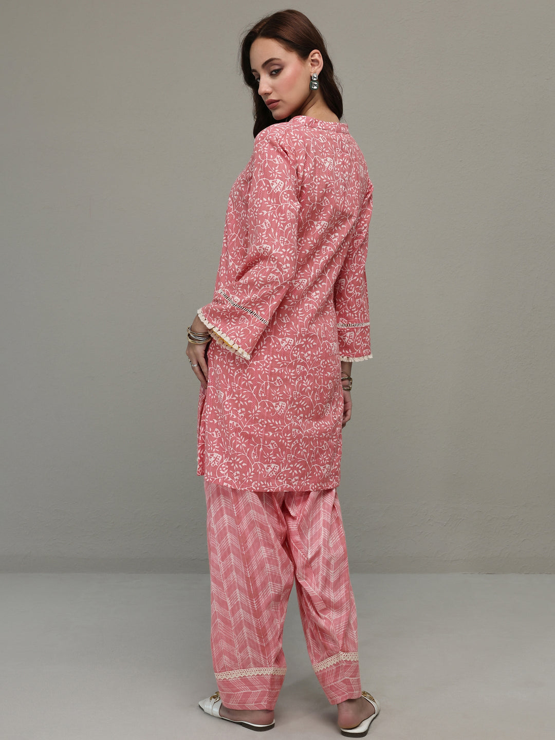  Pink Floral Printed Cotton Straight Kurta Set 