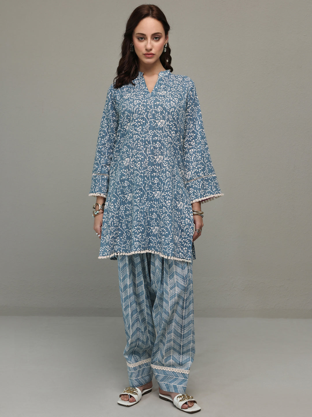  Blue Floral Printed Cotton Straight Kurta Set 