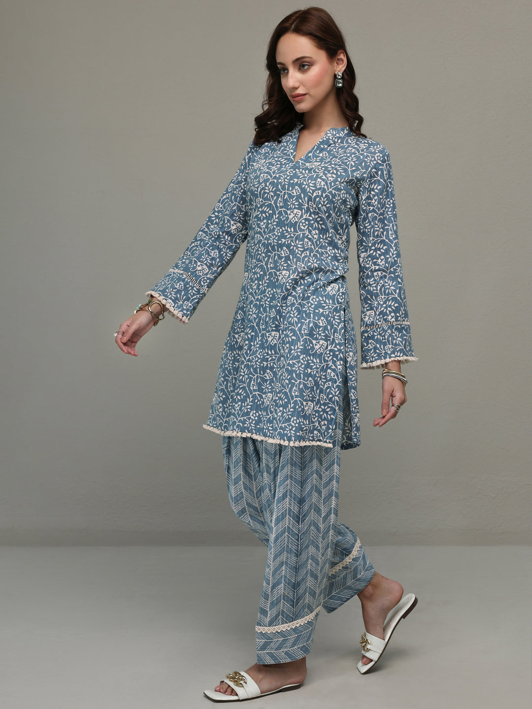  Blue Floral Printed Cotton Straight Kurta Set 
